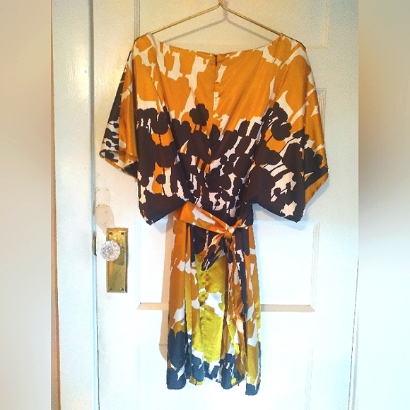 Vintage BCBG MaxAzaria Kimono floral dress - l - Picture 9 of 9